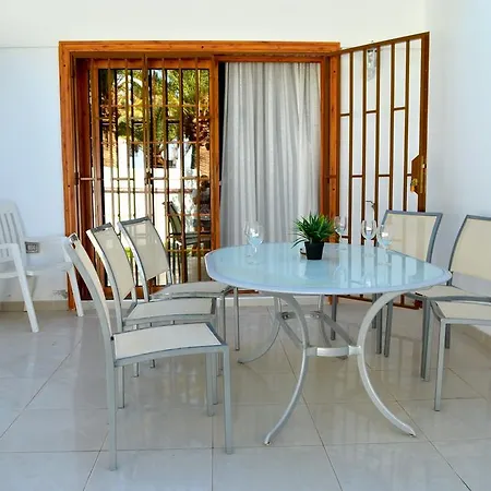 Club Olympus In Garden Apartment Playa de las Americas (Tenerife)