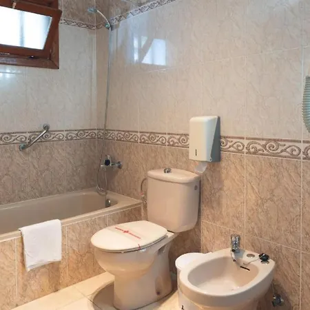Club Olympus In Garden Apartment *