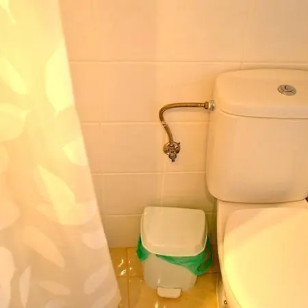 Club Olympus In Garden Apartment *